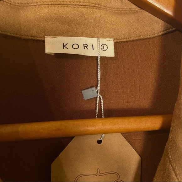 NWT Faux Suede Camel Moto Jacket Zip Belted Biker Style Epaulet Stretch Women L - Picture 6 of 8